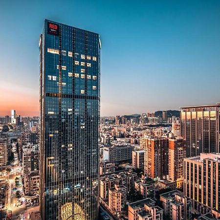 Radisson Red Hotel Zhuhai Gongbei Port Bagian luar foto