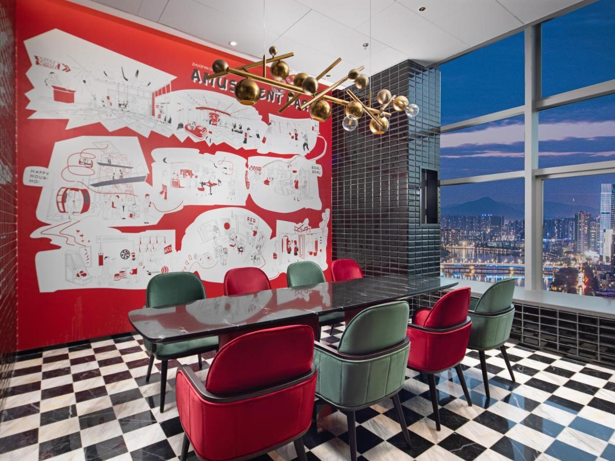 Radisson Red Hotel Zhuhai Gongbei Port Bagian luar foto