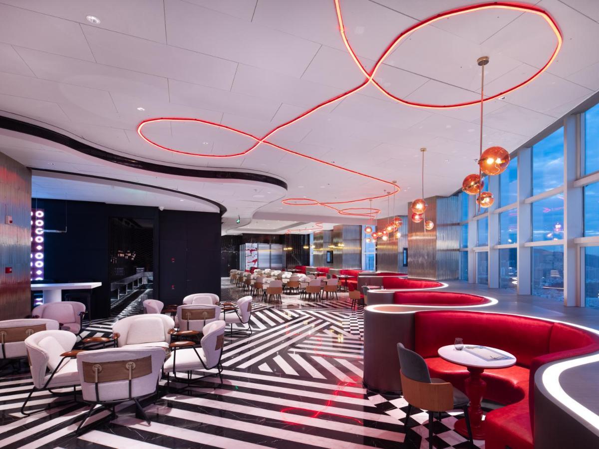 Radisson Red Hotel Zhuhai Gongbei Port Bagian luar foto