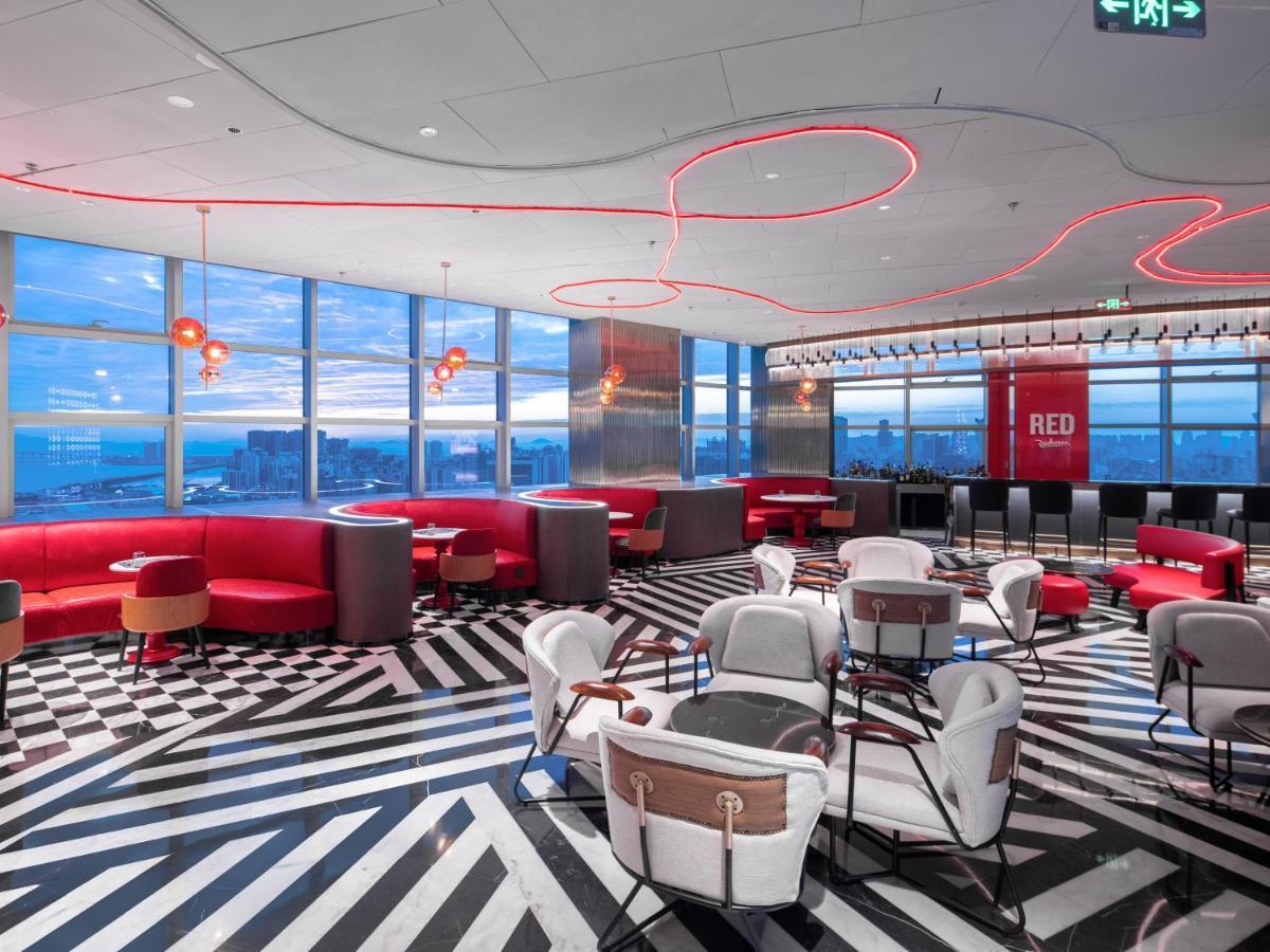 Radisson Red Hotel Zhuhai Gongbei Port Bagian luar foto