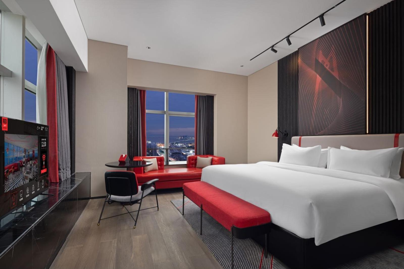 Radisson Red Hotel Zhuhai Gongbei Port Bagian luar foto