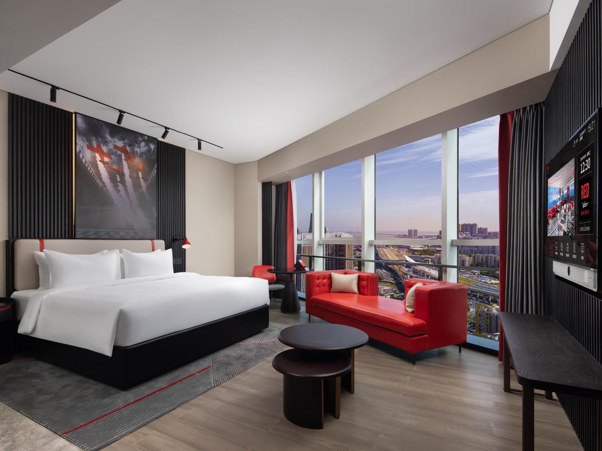 Radisson Red Hotel Zhuhai Gongbei Port Bagian luar foto